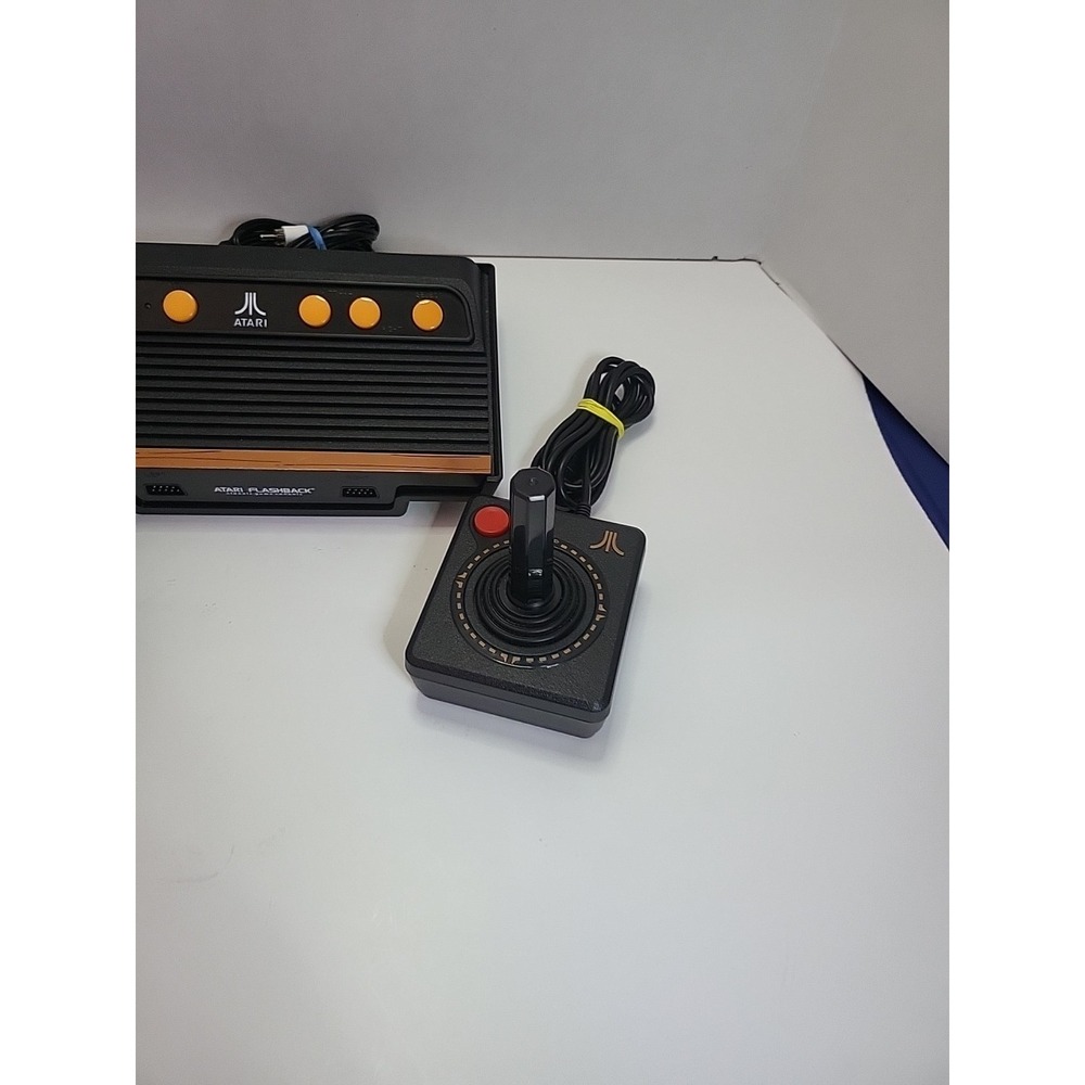 Atari Flashback 8 Console 105 Built-in Games 40th Anniversary Tested - Picture 3 of 7
